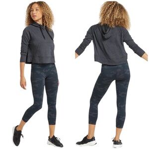 SPANX ☆ Look At Me Now Cropped Seamless Leggings ☆ Camo Black